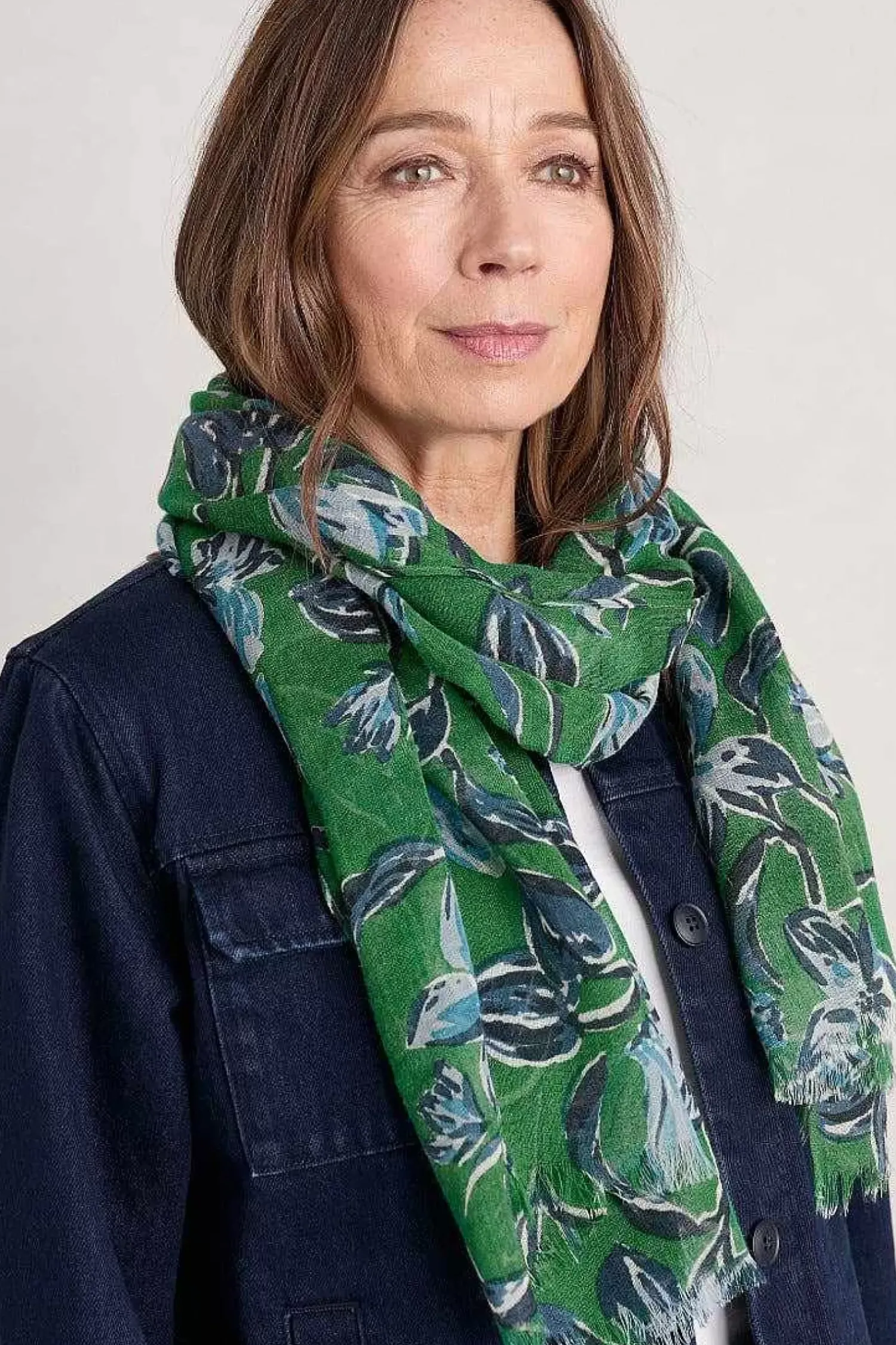 Scarves & Shawls<Seasalt Cornwall Pretty Printed Scarf Cyclamen Island